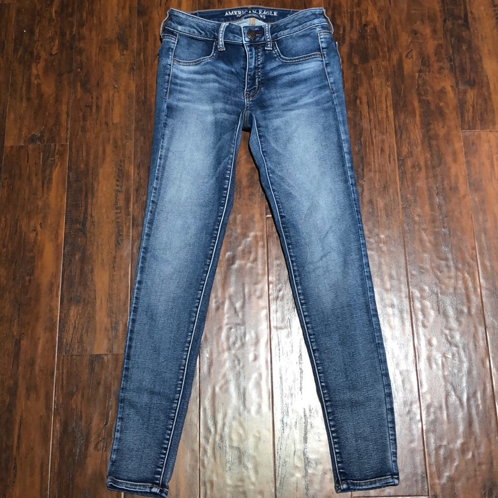 Skinny stretch blue jeans